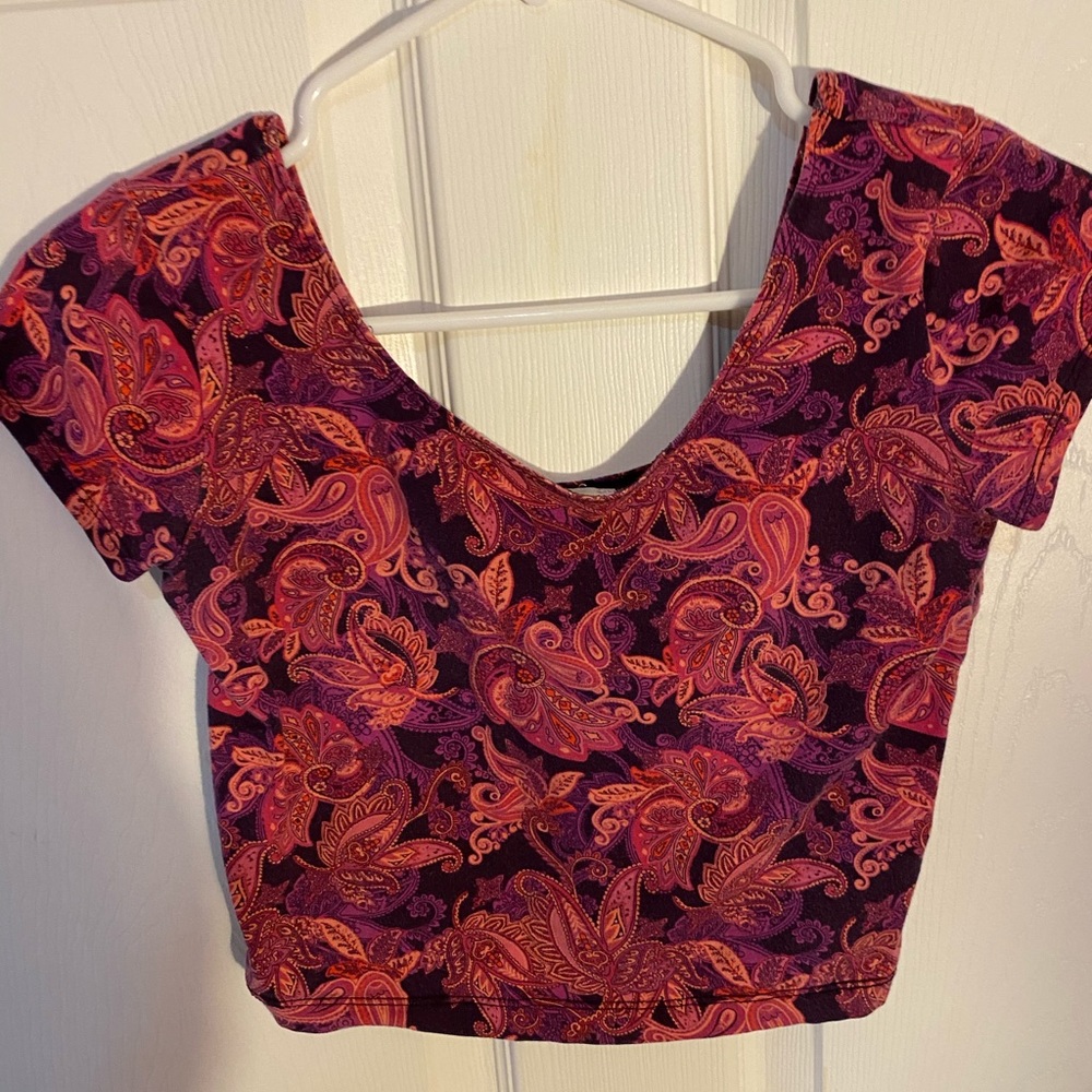 Crop top